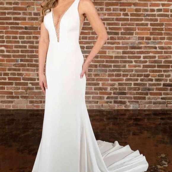 Essense of Australia Wedding Dress Style D3763 - Picture 1 of 15